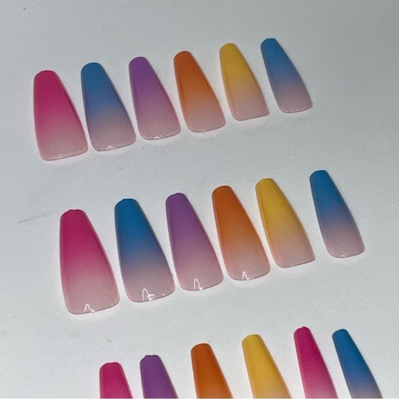 🎃 24 Press-On Nails ~ Colors ~ - Picture 3 of 5